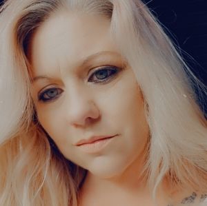 Meet your Posher, Bobbie jo